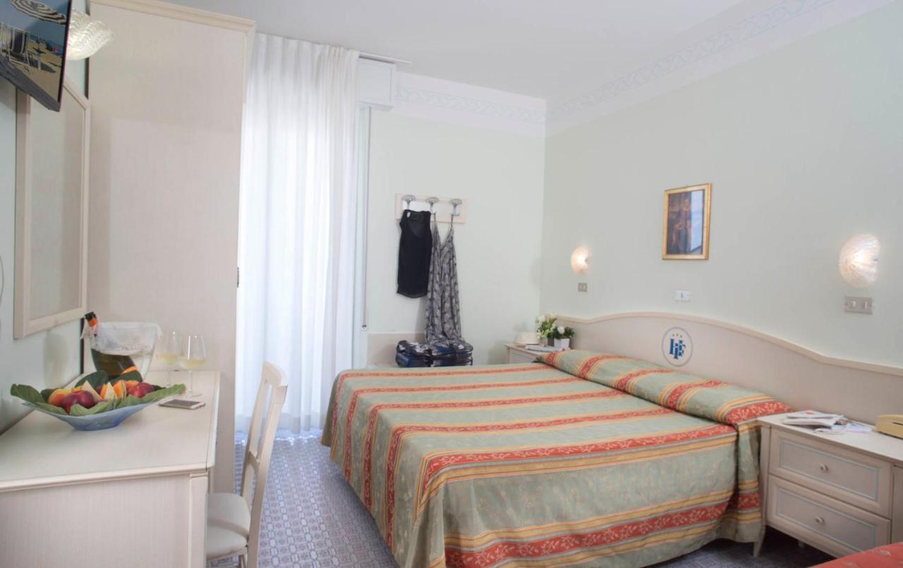 Hotel Franca Bellaria-Igea Marina Dış mekan fotoğraf